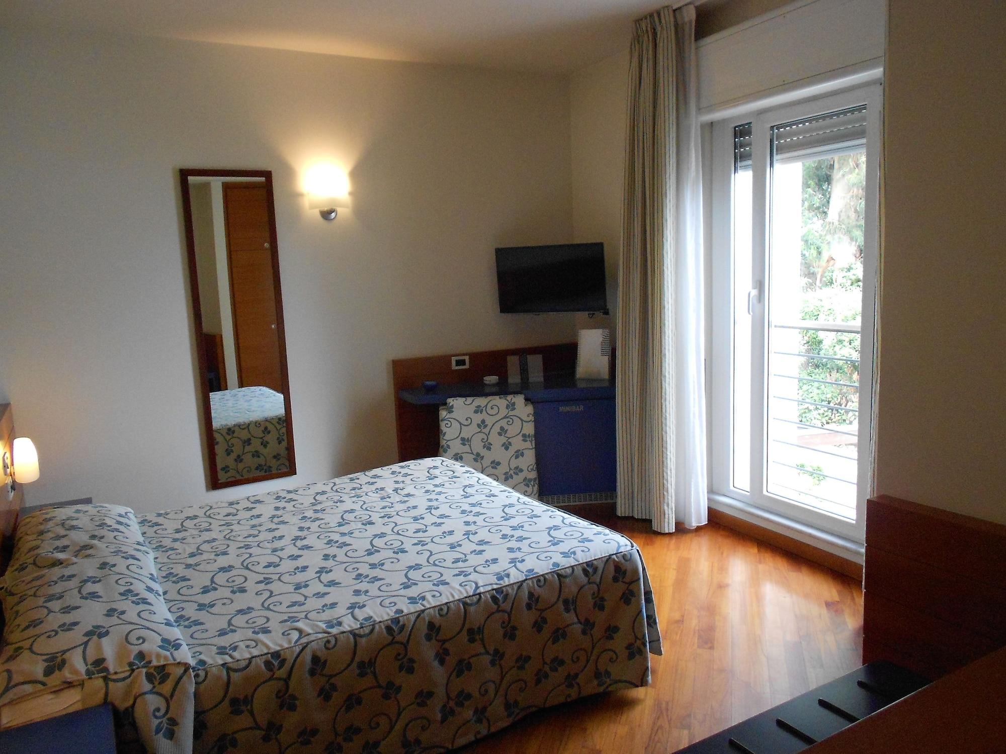 Hotel Le Roi Varazze Ngoại thất bức ảnh