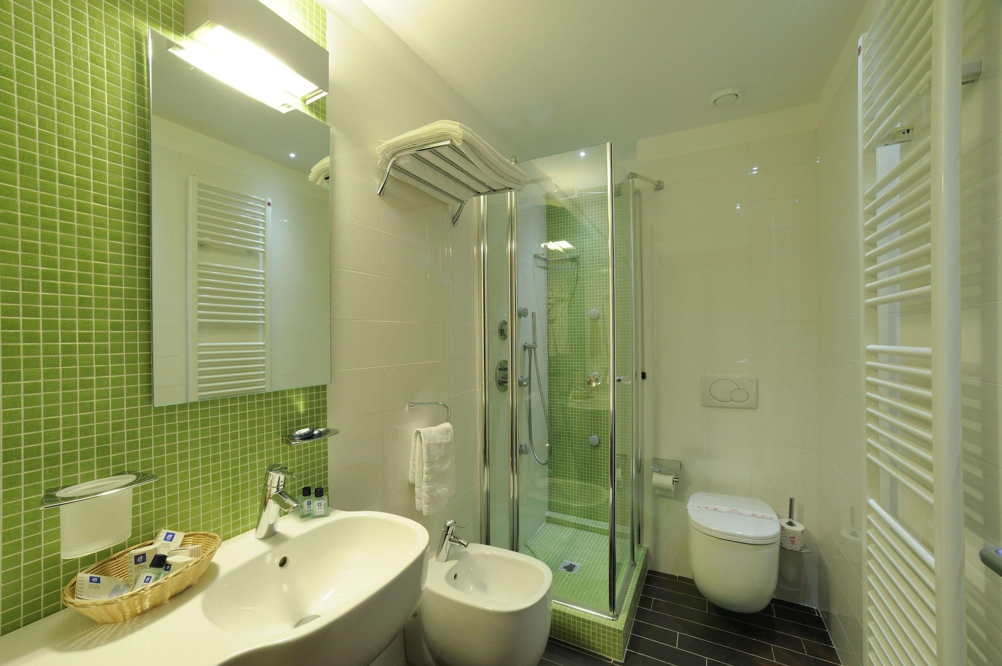 Hotel Le Roi Varazze Ngoại thất bức ảnh