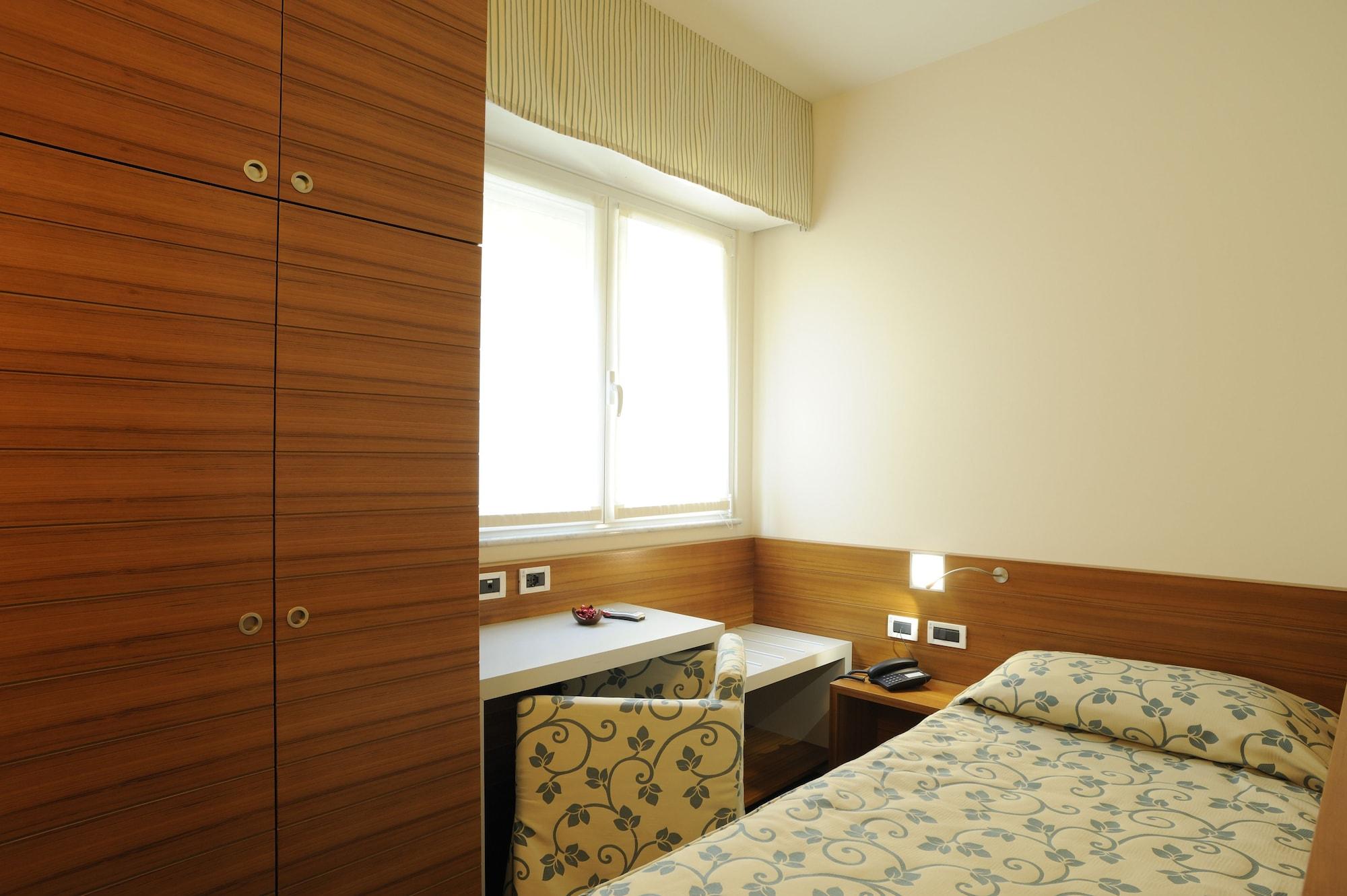 Hotel Le Roi Varazze Ngoại thất bức ảnh