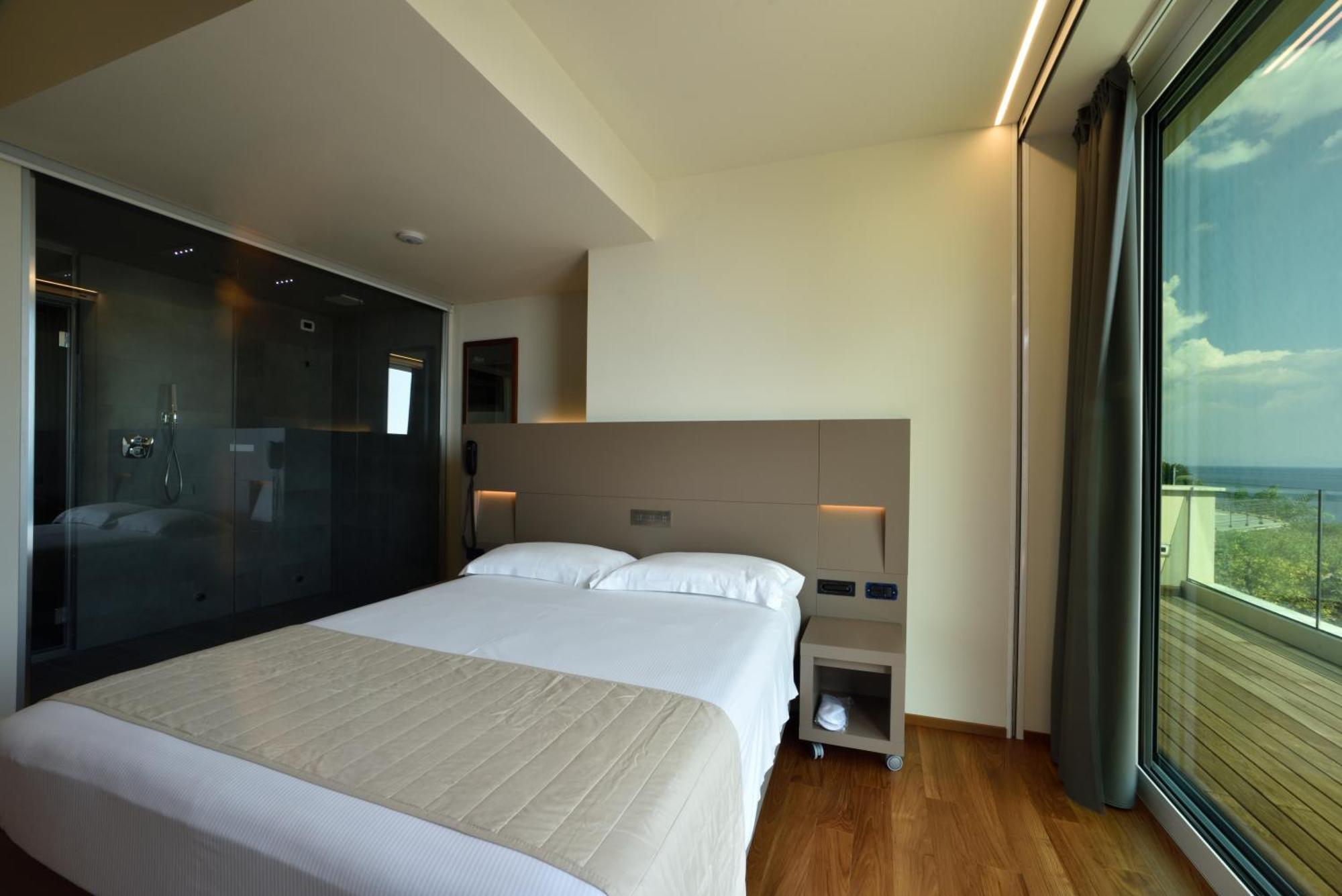 Hotel Le Roi Varazze Ngoại thất bức ảnh