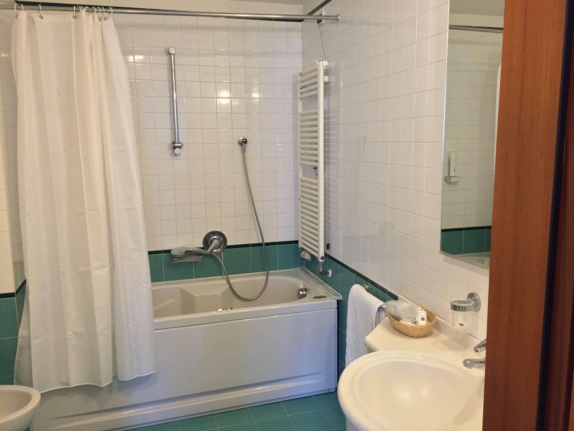 Hotel Le Roi Varazze Ngoại thất bức ảnh